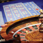 roulette af træ og jetoner casino